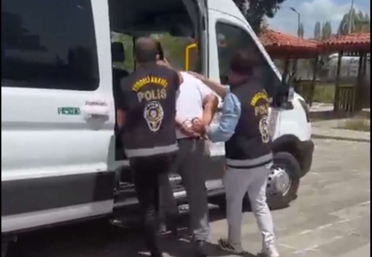 Faizsiz kredi vaadiyle 100 milyonluk vurgun! Konya dahil 4 ilde baskın yediler 2